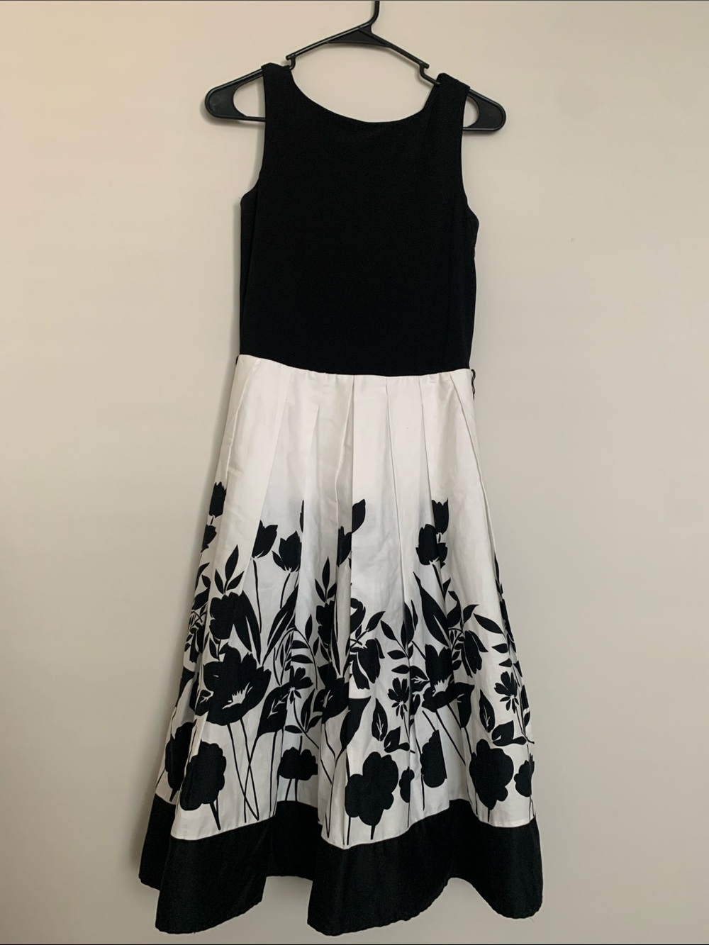 Dress Barn Black and White Floral Midi Dress